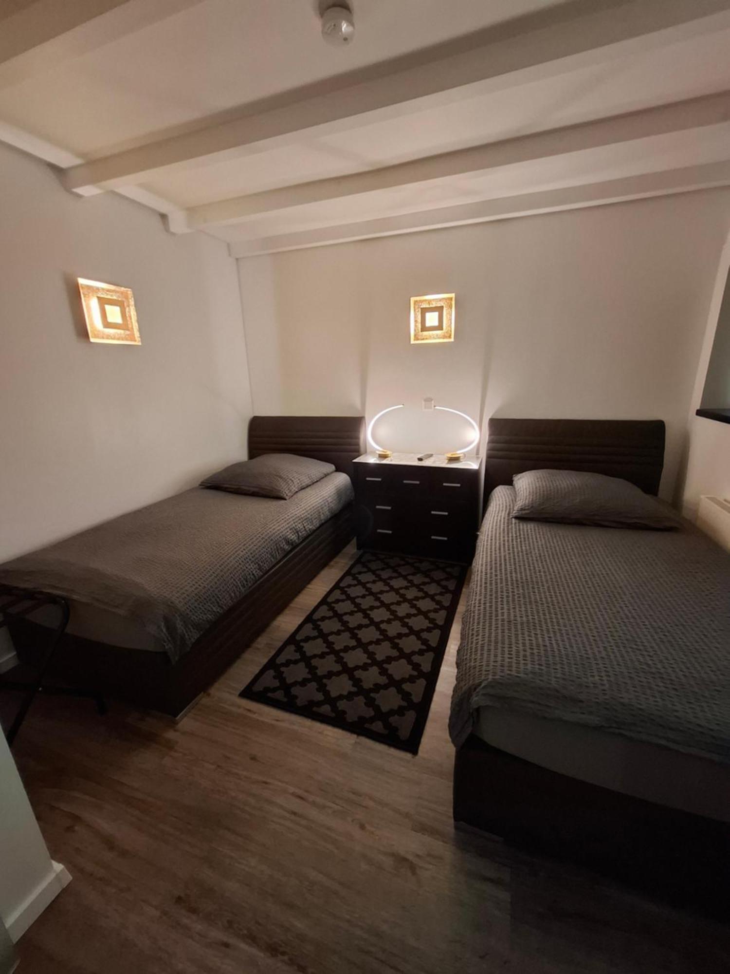 Die Hotelalternative Золінген Екстер'єр фото